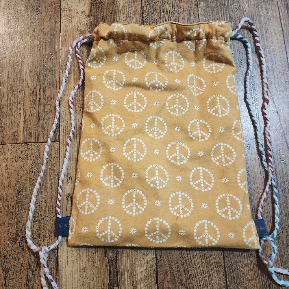 Draw string back packs - Picture 9 of 13